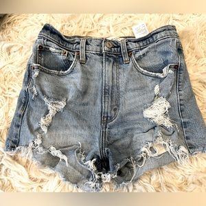 abercrombie high rise mom short